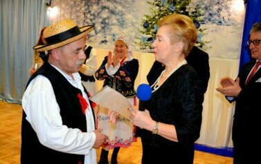 Noworoczne kolędowanie w Wiejskim Domu Kultury w Pakosz&oacute;wce 8