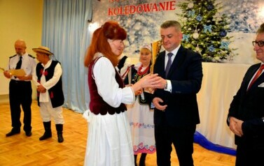 Noworoczne kolędowanie w Wiejskim Domu Kultury w Pakosz&oacute;wce 10