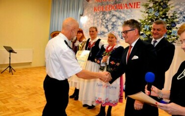 Noworoczne kolędowanie w Wiejskim Domu Kultury w Pakosz&oacute;wce 11