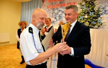 Noworoczne kolędowanie w Wiejskim Domu Kultury w Pakosz&oacute;wce 12