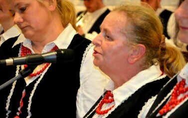 Noworoczne kolędowanie w Wiejskim Domu Kultury w Pakosz&oacute;wce 33