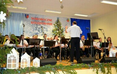 Noworoczne kolędowanie w Wiejskim Domu Kultury w Pakosz&oacute;wce 50