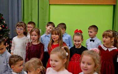 Dzień Babci i Dziadka w Szkole Podstawowej w Falej&oacute;wce 29