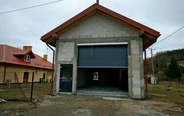 Nowy garaż dla Ochotniczej Straży Pożarnej w Tyrawie Solnej 9