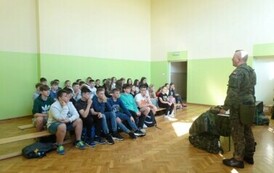 &bdquo;EDUKACJA Z WOJSKIEM&rdquo; w Szkole Podstawowej w Niebieszczanach 11