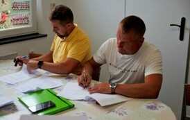 STRACHOCINA boisko piłkarskie LKS G&oacute;rnik (29)