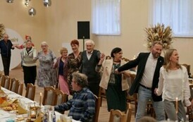 Uczestnicy Ośrodka Wsparcia Dziennego w Raczkowej świętowali Dzień Seniora 2024 5