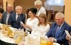 Uczestnicy Ośrodka Wsparcia Dziennego w Raczkowej świętowali Dzień Seniora 2024 25