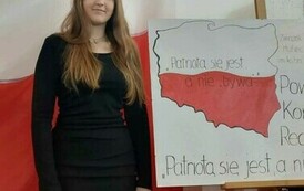 Amelia Wanielista uczennica SP w Pisarowcach zajęła I miejsce w konkursie kuratoryjnym pn."Patriotą się jest, a nie bywa" 1