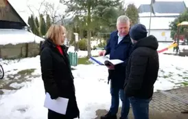 Przekazanie placu budowy pod realizację zadania: Modernizacja budynku w miejscowości Mrzygł&oacute;d 13