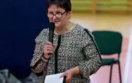 "Każdy koniec jest nowym początkiem" - uroczyste pożegnanie Andrzej Cecuły dyrektora Szkoły Podstawowej w Strachocinie z okazji przejścia na emeryturę 15