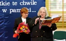 "Każdy koniec jest nowym początkiem" - uroczyste pożegnanie Andrzej Cecuły dyrektora Szkoły Podstawowej w Strachocinie z okazji przejścia na emeryturę 23