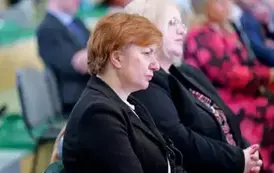 "Każdy koniec jest nowym początkiem" - uroczyste pożegnanie Andrzej Cecuły dyrektora Szkoły Podstawowej w Strachocinie z okazji przejścia na emeryturę 32