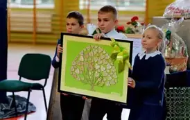 "Każdy koniec jest nowym początkiem" - uroczyste pożegnanie Andrzej Cecuły dyrektora Szkoły Podstawowej w Strachocinie z okazji przejścia na emeryturę 66