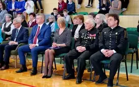 "Każdy koniec jest nowym początkiem" - uroczyste pożegnanie Andrzej Cecuły dyrektora Szkoły Podstawowej w Strachocinie z okazji przejścia na emeryturę 87