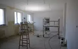 W Jurowcach trwają intensywne prace budowlane związane z utworzeniem publicznego przedszkola 7