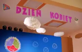 Gminny Dzień Kobiet w WDK Pisarowce &ndash; wiecz&oacute;r poezji śpiewanej i wzruszeń 40