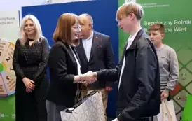 Sukces uczni&oacute;w z gminy Sanok w XV Og&oacute;lnopolskim Konkursie Plastycznym KRUS &bdquo;Wioski bez troski&rdquo; 10