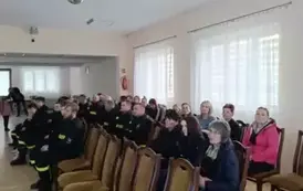 Przerwa wakacyjna w spotkaniach informacyjno-edukacyjnych projektu "Gaszą i Ratują" 24