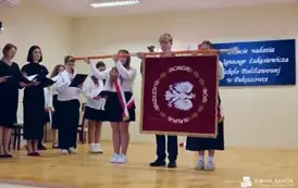 15 lat z Patronem oraz pasowanie na ucznia &ndash; wyjątkowa uroczystość w Szkole Podstawowej im. Ignacego Łukasiewicza w Pakosz&oacute;wce 68