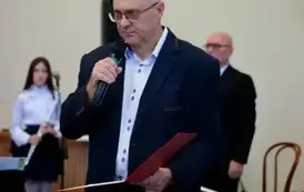 Pasowanie na ucznia i obchody Dnia Edukacji Narodowej w Prusieku 41