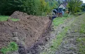 	Trwa budowa kanalizacji sanitarnej w Niebieszczanach &ndash; inwestycja już na p&oacute;łmetku! 4