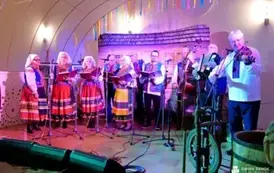 Z Ludowego Kufra &ndash; biesiada pełna tradycji, smaku i dobrej zabawy w Str&oacute;żach Małych 40