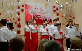 Patriotyczne obchody Święta Niepodległości w Falej&oacute;wce 55