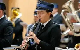 Patriotyczne obchody Święta Niepodległości w Falej&oacute;wce 72