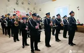 Patriotyczne obchody Święta Niepodległości w Falej&oacute;wce 79