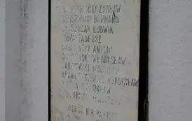 Patriotyczne obchody Święta Niepodległości w Falej&oacute;wce 98