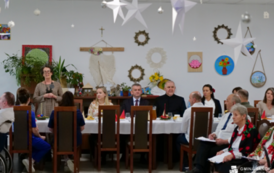 wsp&oacute;lna wigilia 2025 Domu Pomocy Społecznej oraz Ośrodka Wsparcia Dziennego w Raczkowej  (5)