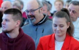 &bdquo;Spotkanie pokoleń&rdquo; z okazji Dnia Babci i Dziadka w Szkole Podstawowej w Dobrej 61