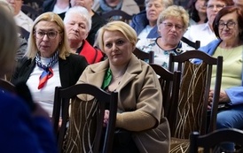 Spotkanie informacyjne z Wojewodą Podkarpackim o programie &bdquo;Aktywni Seniorzy &ndash; ASY&rdquo; w Niebieszczanach 10
