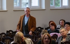 Spotkanie informacyjne z Wojewodą Podkarpackim o programie &bdquo;Aktywni Seniorzy &ndash; ASY&rdquo; w Niebieszczanach 11