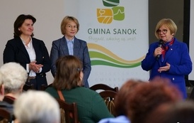Spotkanie informacyjne z Wojewodą Podkarpackim o programie &bdquo;Aktywni Seniorzy &ndash; ASY&rdquo; w Niebieszczanach 15