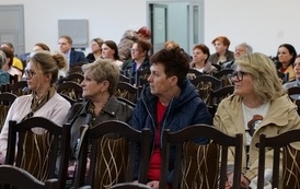 Spotkanie informacyjne z Wojewodą Podkarpackim o programie &bdquo;Aktywni Seniorzy &ndash; ASY&rdquo; w Niebieszczanach 31