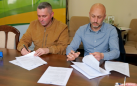 Podpisanie umowy na termomodernizację Wiejskiego Domu Kultury w Bykowcach 3