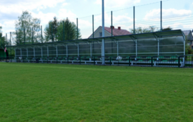 Nowa trybuna przy boisku sportowym w Strachocinie już gotowa 3