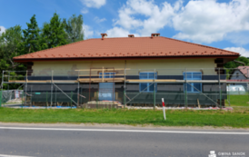 Trwają prace przy termomodernizacji Wiejskiego Domu Kultury w Bykowcach 1