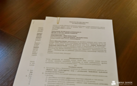Rusza budowa sieci wodociągowej w Trepczy! W&oacute;jt Gminy Sanok podpisał umowę z wykonawcą 2