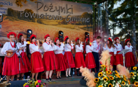 Doroczne święto plon&oacute;w, tradycji i wsp&oacute;lnej zabawy. Powiatowo-Gminne Dożynki w Czerteżu już za nami 53