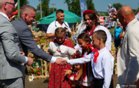 Doroczne święto plon&oacute;w, tradycji i wsp&oacute;lnej zabawy. Powiatowo-Gminne Dożynki w Czerteżu już za nami 115