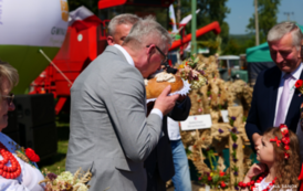 Doroczne święto plon&oacute;w, tradycji i wsp&oacute;lnej zabawy. Powiatowo-Gminne Dożynki w Czerteżu już za nami 121