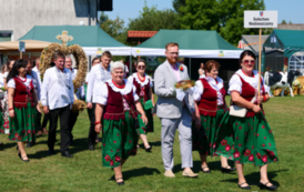 Doroczne święto plon&oacute;w, tradycji i wsp&oacute;lnej zabawy. Powiatowo-Gminne Dożynki w Czerteżu już za nami 184