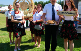 Doroczne święto plon&oacute;w, tradycji i wsp&oacute;lnej zabawy. Powiatowo-Gminne Dożynki w Czerteżu już za nami 217