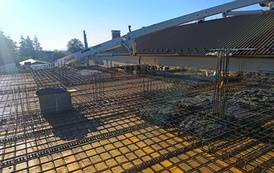 Trwa rozbudowa Szkoły Podstawowej w Pakosz&oacute;wce. Powstaje nowoczesna sala sportowa 7