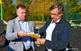 Nowy plac zabaw przy Szkole Podstawowej w Prusieku już gotowy! 20
