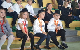fot. Szkoła Podstawowa w Strachocinie - pasowanie na ucznia 14.10 (7)