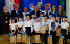 Szkoła Podstawowa w Pakosz&oacute;wce - pasowanie na ucznia 12.10 (31)